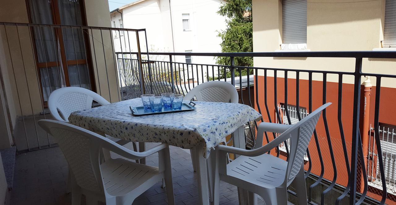 Residence Monaco Appartamenti Rimini Buitenkant foto